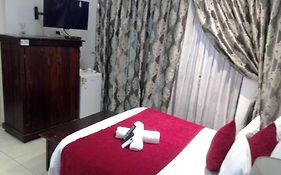 Umqhele Guest Lodge